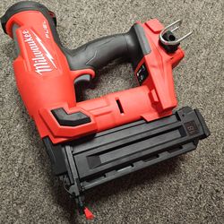 MILWAUKEE FUEL M18 18GAUGE FINISH NAILER (TOOL-ONLY)