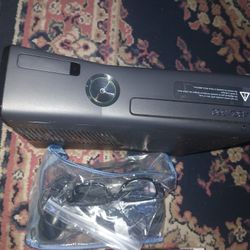 Xbox 360 Console W Controller And Games Extras