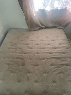 Beauty rest Cali king silver