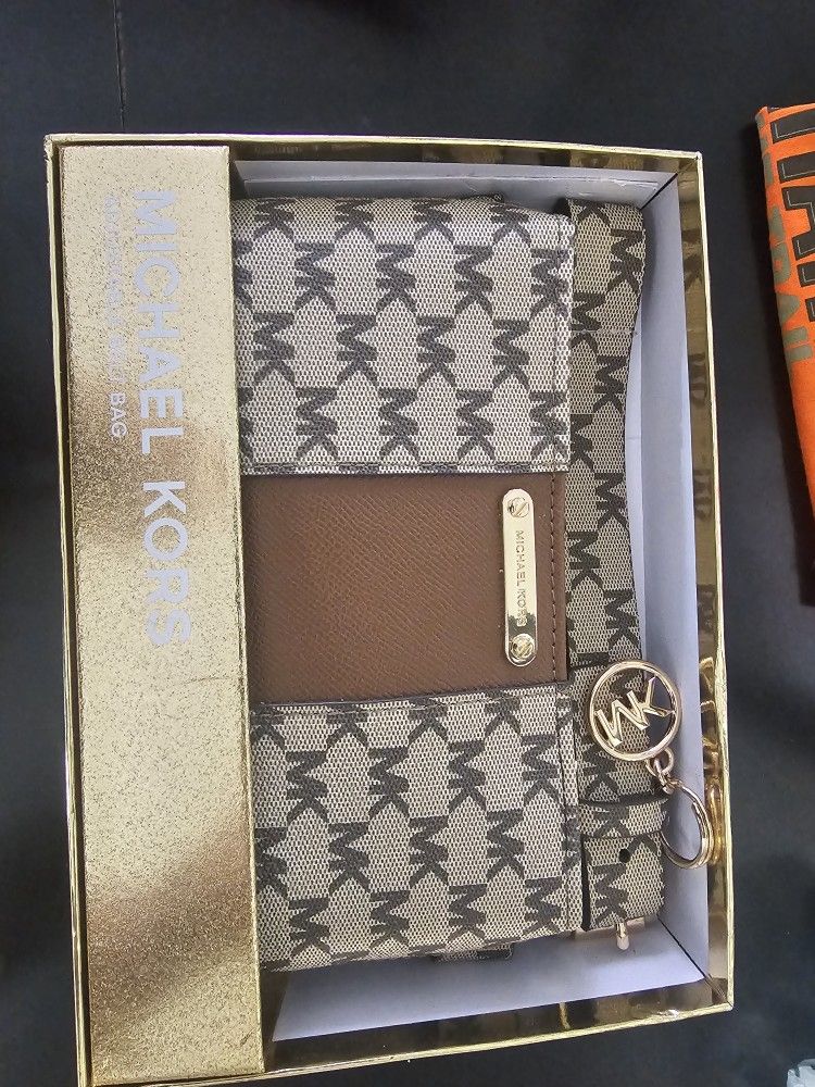 Michael Kors Adjustable Belt Bag