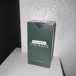 New in Box Premium Perfume – Sealed & Authentic – All-Day Lasting Smell 🌟