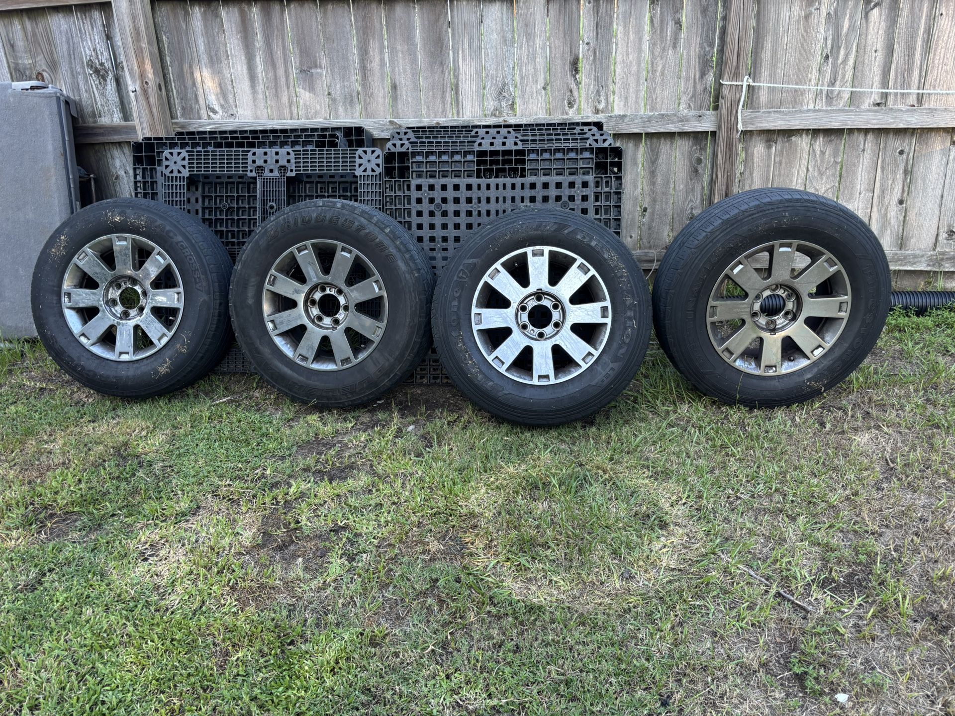 255/70/R/18 Tires With Rims