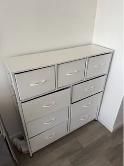 WLIVE 9 drawer fabric dresser in white - great condition
