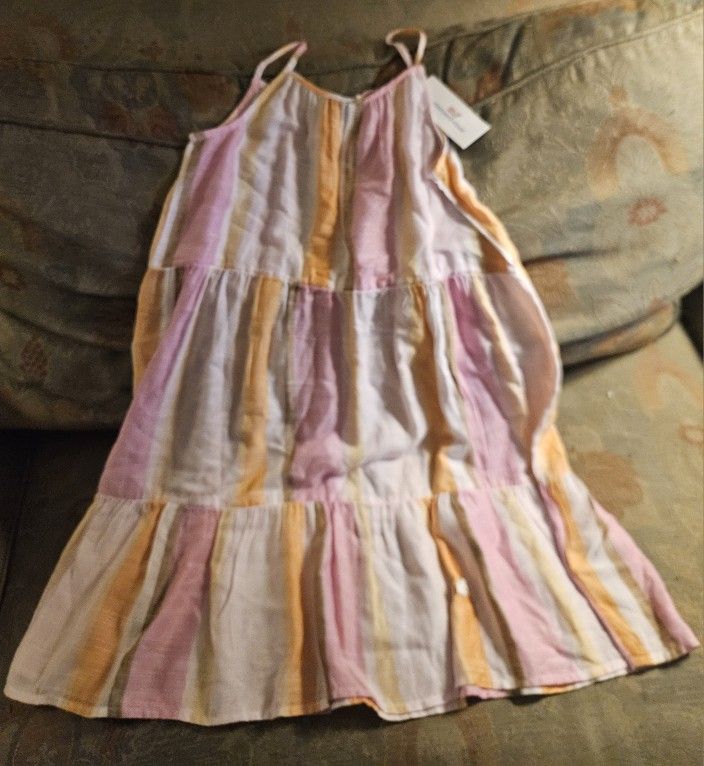 A youth sized Vineyard Vines dress/ smocked shirt brand new with tags size girl