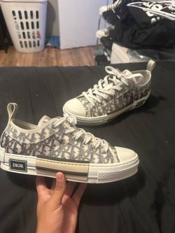 Dior b23