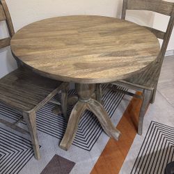 Dining table set