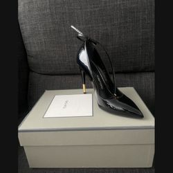 7.5 Heels ( Tom Ford) 