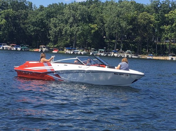 2013 glastron gt 185 bow rider