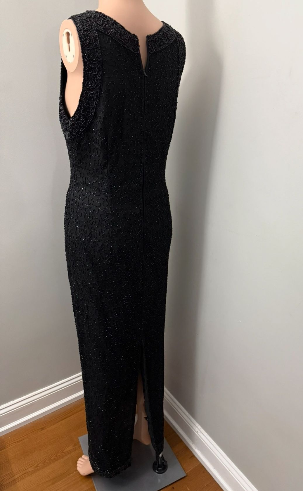 Fancy Dress Lady For Party . Excellent Condition Pick Up Only Cash.