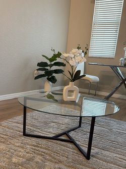 Coffee Table with Round Tempered Glass Top