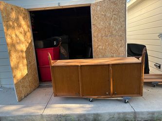 Authentic 1950’s Widdicomb MCM Credenza – Robsjohn-Gibbings Model 4010 (fully restored sells for 5000+)