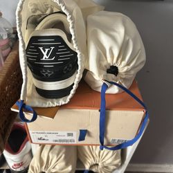 Louis Vuitton Trainer Sneaker 