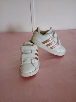 adidas Unisex Kids White Rose Gold Sneaker DB2755 8.5K Hook & Loop Strap