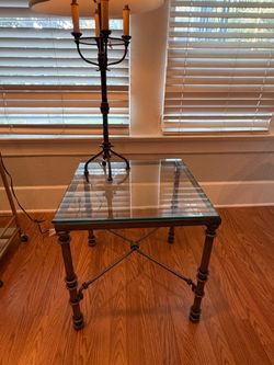 GLASS SIDE TABLE