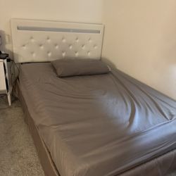 Full Bed And Mattress 