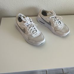 Nike Shoes Size 6