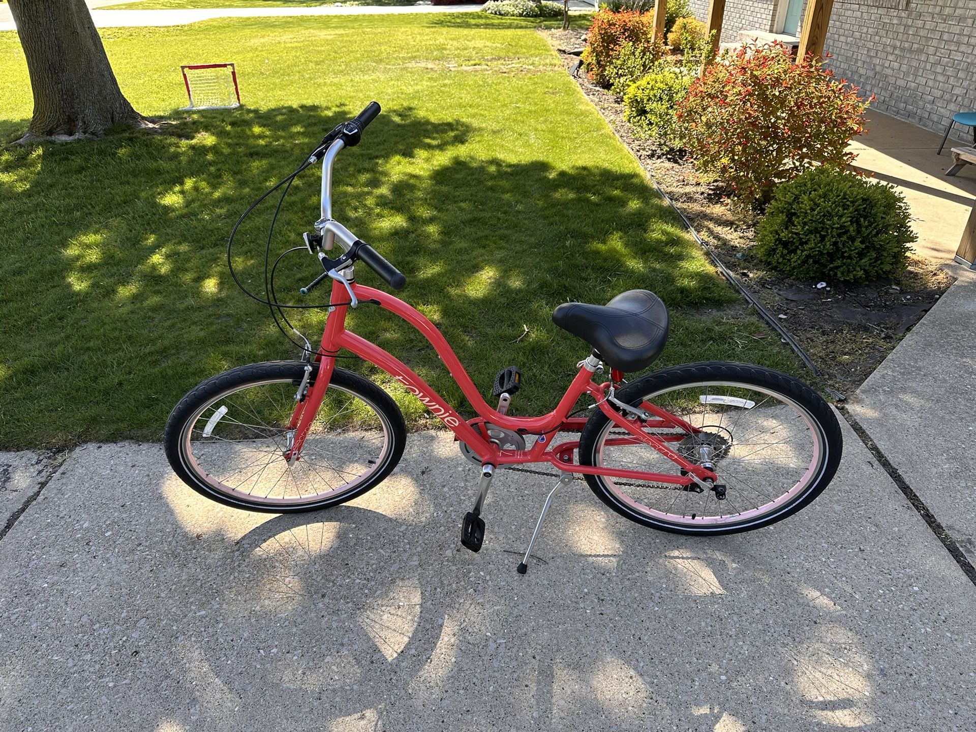 Trek Townie Cruiser Bike - Women’s
