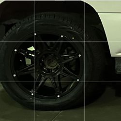 22’ Black Rim W Tires X4
