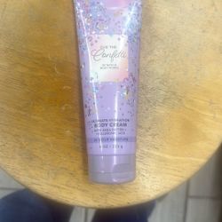 Bath & Bodyworks CUE THE CONFETTI Body cream NEW 