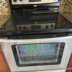 electric stove. good condition