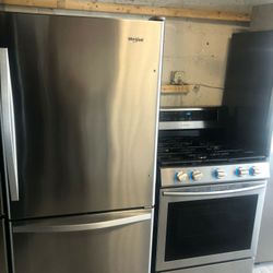samsung stove with c9nvention 5 burners with botton freezer