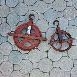 2. Heavy duty cast iron rope pulley. Vintage