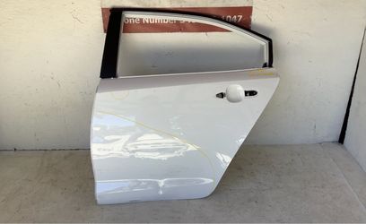 2020-2025 Toyota Corolla left rear door (9)