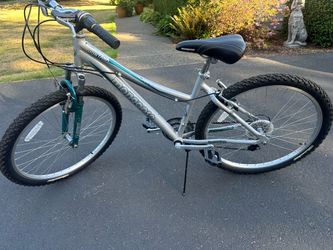 Mongoose Montana Mountain Bike 26”