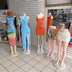 Women’s clothing & accessories