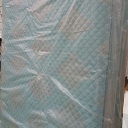Full Size Serta Mattress & Box Spring Set..  🚚Drop Off Available🚚