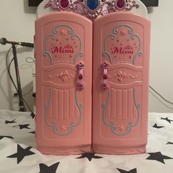 “Mimi” wardrobe for barbies