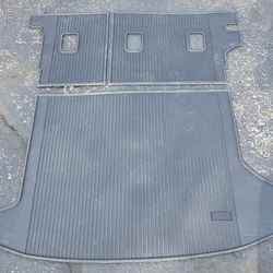 2025 Chevrolet Equinox Truck/Rear Seatback Rubber Mats