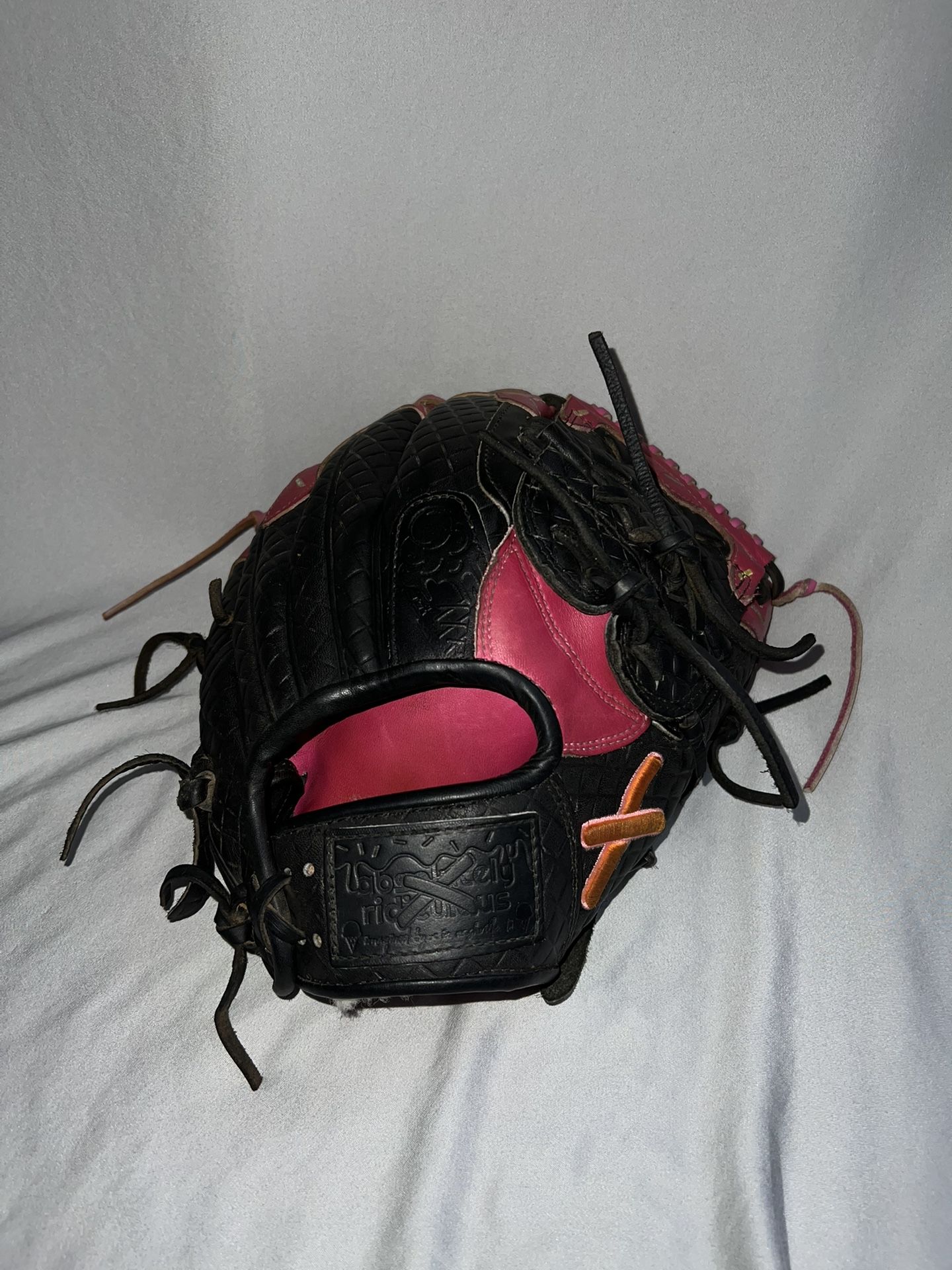 Ice Cream Glove - Absolutely Ridiculous