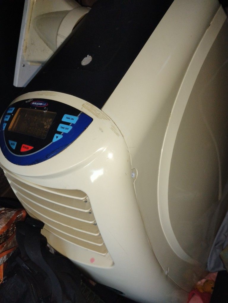 SoleUSAir Portable Air conditioner ... It's Getting Hot This Is Gonna Fly For 150 Best Offer