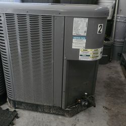 AC Unit With Matching Handler. 3 Ton 15 Seer. Brand- RUUD