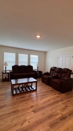 Living room set excellent condition