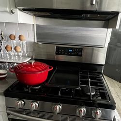 Gas Stove And Microwave