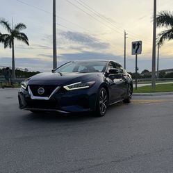 2021 Nissan Maxima Sv