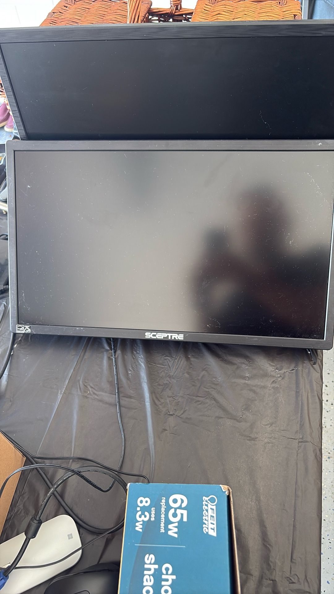 ONE OR TWO NEW SCEPTRE 22 Inch MONITORS