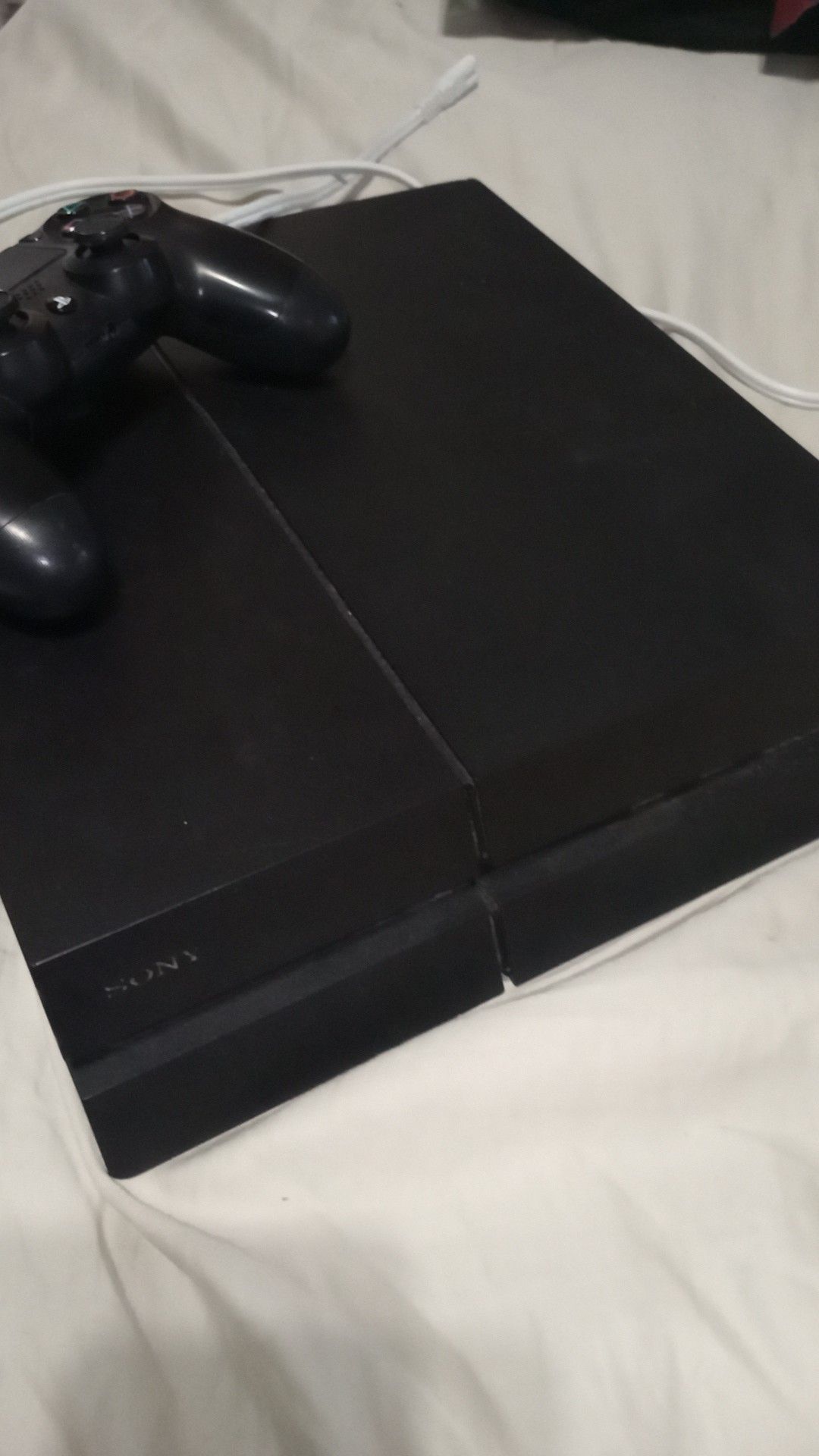 Ps4, PlayStation 4 w/ cables & controller