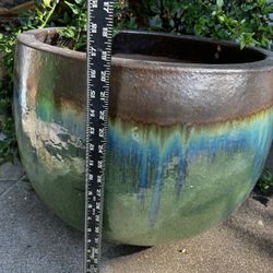 New Large Ceramic Pot 