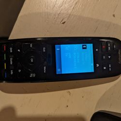 Harmony Smart Remote With Hub