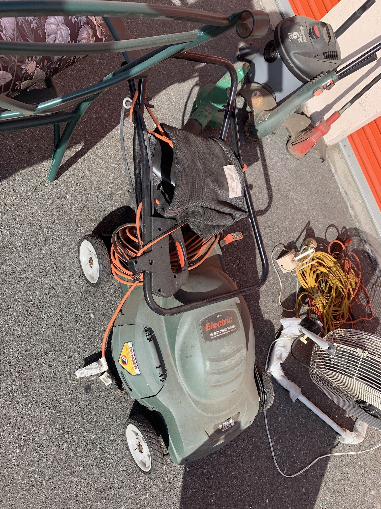Lawnmower Black Decker MM275 Electric Mulcher for Sale in Spring Valley CA OfferUp