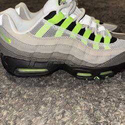 Nike Air max 95 OG NEON  Men’s 9.5