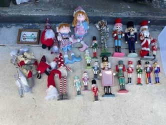 Christmas decor/nutcrackers collection