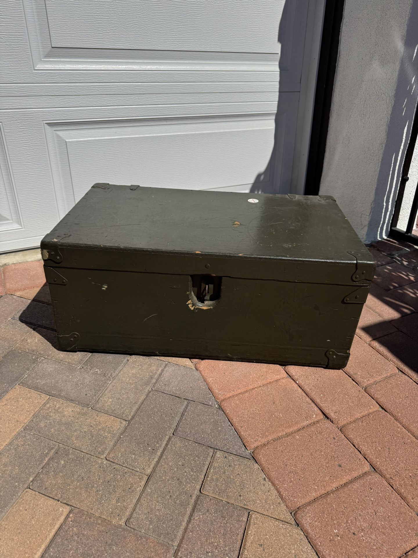 Marine Corps Foot Locker (Wooden, From 1950s - 1960s)