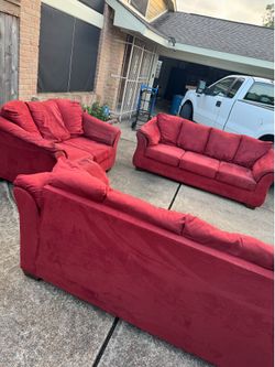 Beautiful Red Ashley Furniture 3-Piece Sofa, Loveseat & Chair Set