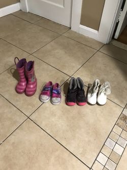 Girls clothes and shoes size 8 ,7,6