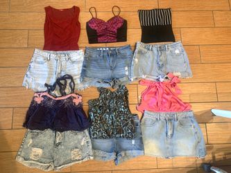 Girls’/women’s Size Small Bundle