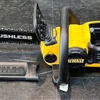 DEWALT DCCS670 FLEXVOLT 60V MAX 16" Brushless Cordless Chainsaw - TOOL ONLY
